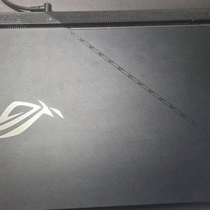 asus rog 에이수스 G733ZM-LL035 노트북 팝니다