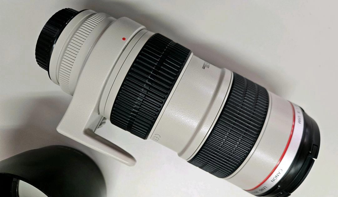 A급> 캐논 EF 70-200mm F2.8L IS 캐논망원렌즈 구아빠백통 이미지