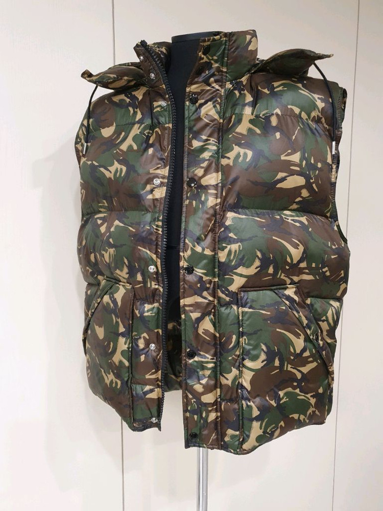 정품 셀린느 카모 후드 패딩 조끼--0