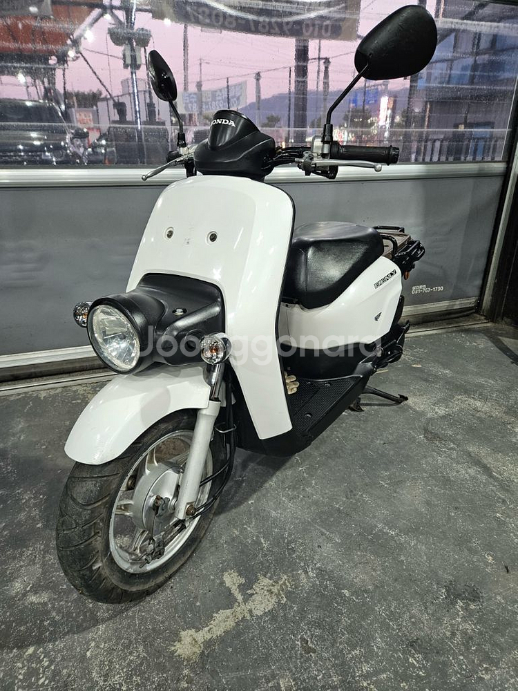 혼다 벤리 110 스쿠터--0