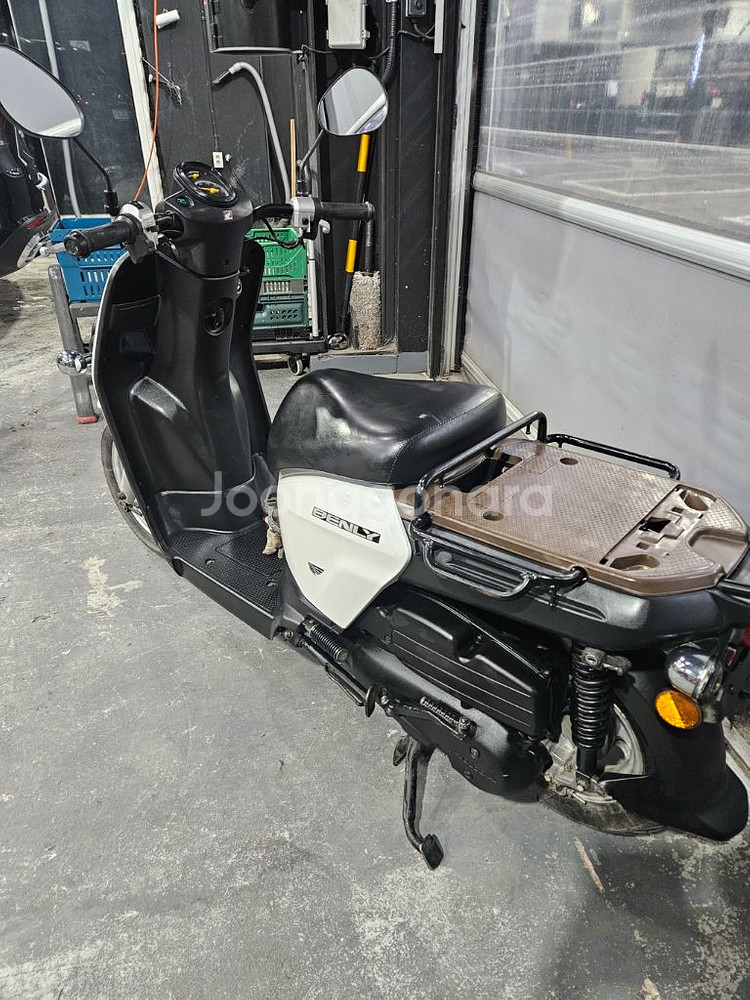 혼다 벤리 110 스쿠터--1