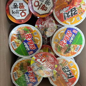 육개장. 김치사발면 . 소컵 오징어짬뽕.진라면 컵라면 22개 판매