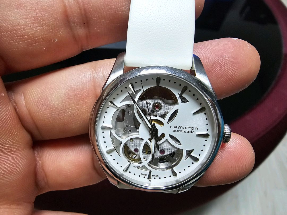마지막입니다 55만원 해밀턴 H32405811 재즈마스터 뷰매틱 스켈레톤 레이디 실버--1