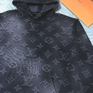 루이비통 후드 이미지