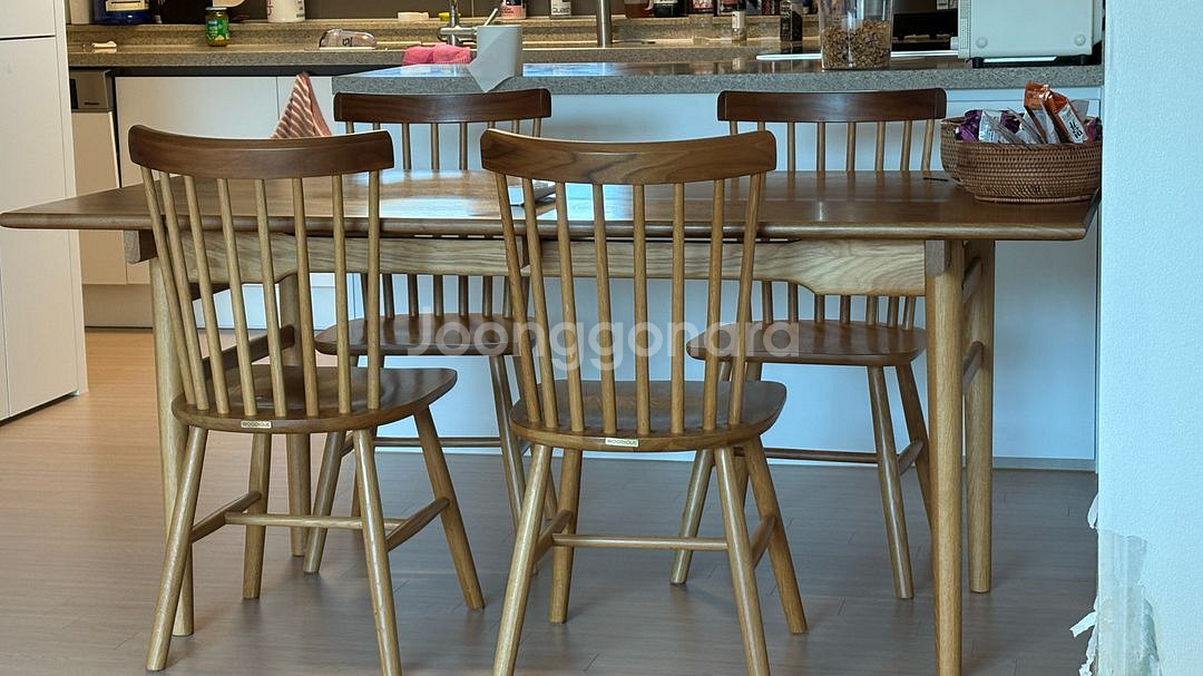 우디크 원목 6인용 식탁세트--2