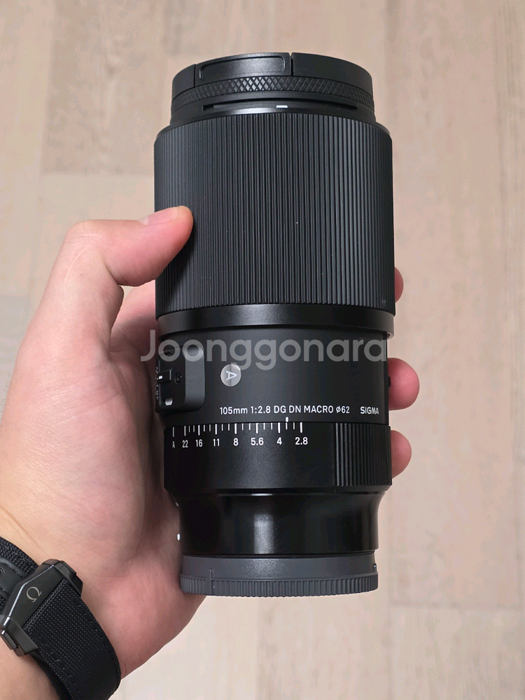 시그마 105mm f/2.8 DG DN Macro 렌즈 (소니 E 마운트) 팝니다.--0