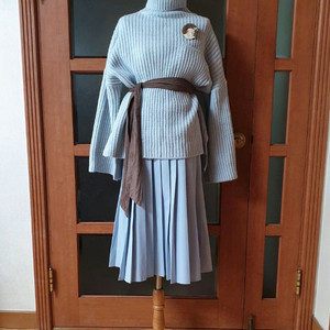 (새제품)포근니트 폴라니트 소라