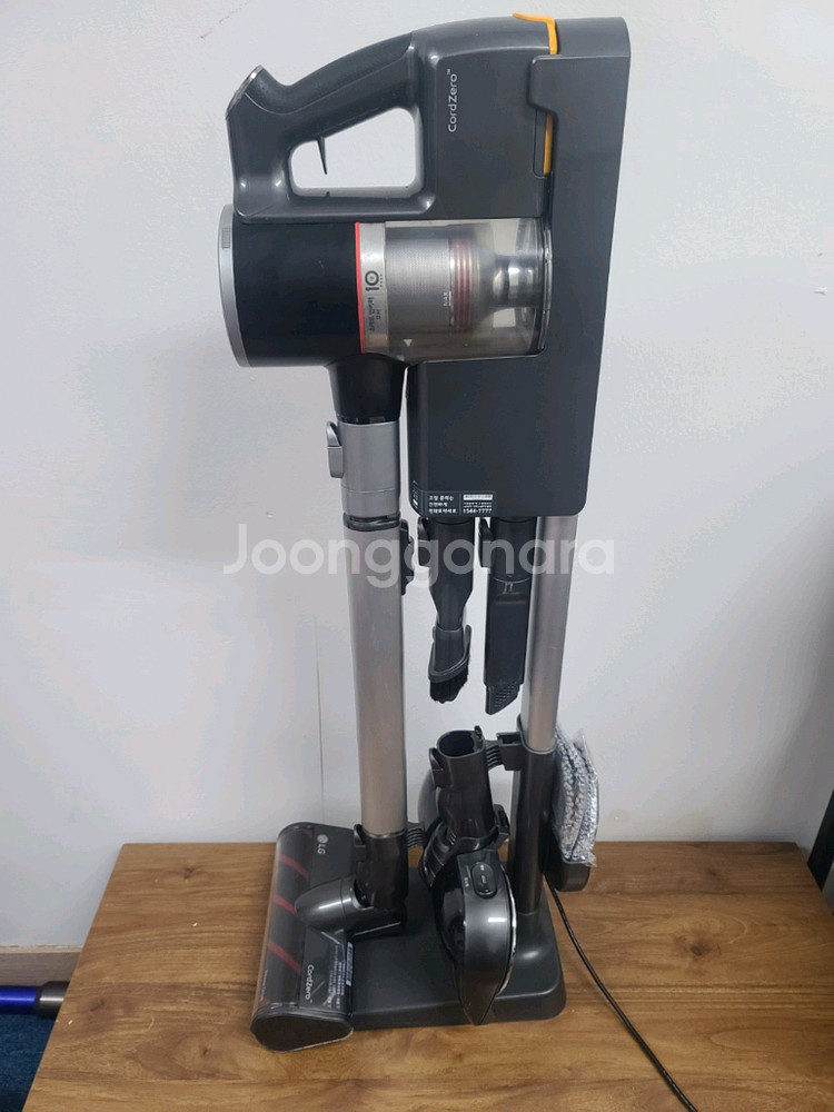 LG 코드제로무선청소기 A9 S978SA(삼성배터리 57분&53분 작동,물걸레티트포함,전체 청소완)--2