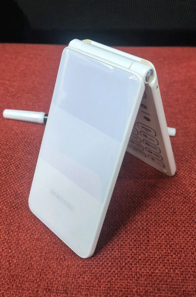 삼성 폴더폰 폴더2 초기필름 그대로 효도폰 공부폰A급--2