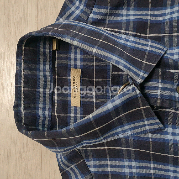 버버리 런던 전체 체크패턴 긴팔남방 103사이즈--1