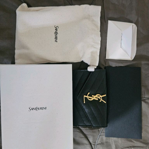 입생로랑 마틀라세 YSL 로고 카드지갑 반지갑 이미지