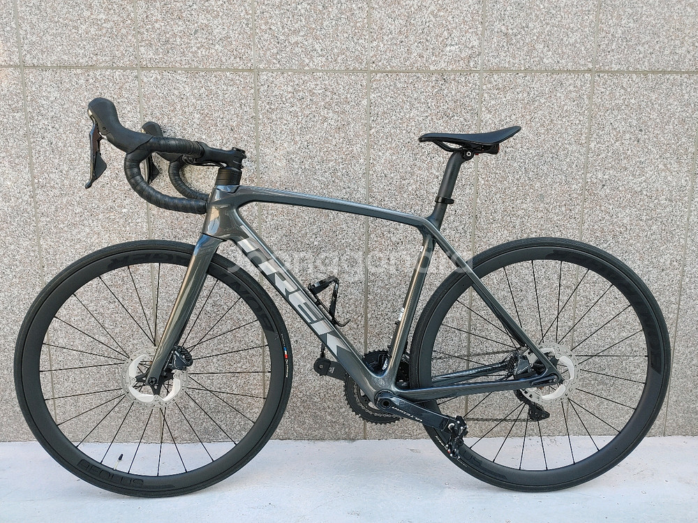상태S급 22년 트렉 에몬다sl6 프로 디스크 카본 로드자전거 54사이즈 팔아요.--6