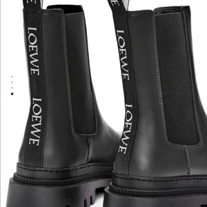 새상품 로에베 로고 첼시부츠 39