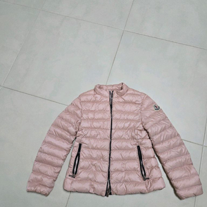 몽클레어 키즈 경량패딩 카우쿠라 8y 핑크(가격내려요)