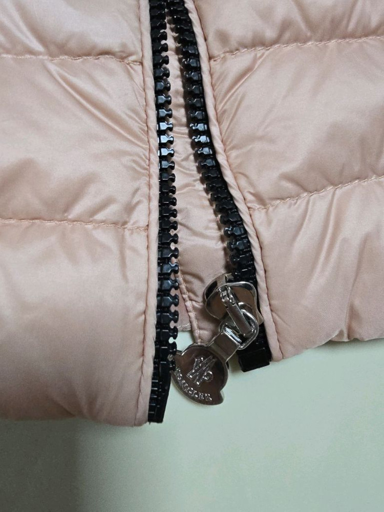 몽클레어 키즈 경량패딩 카우쿠라 8y 핑크(가격내려요) 이미지