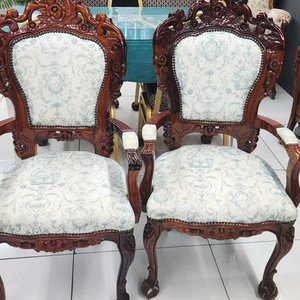 앤틱 패턴 원목의자