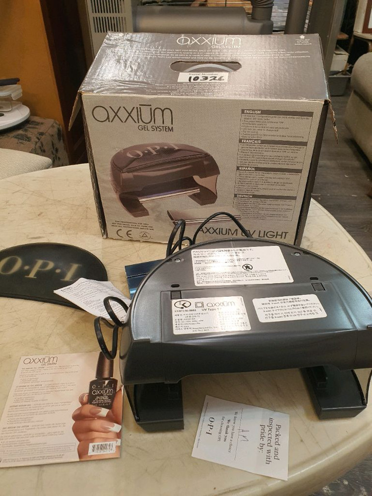 OPI Axxium Light UV 램프 네일아트전문가용 이미지
