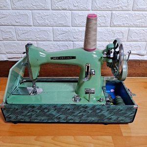 Kumok NEW DIAL 빈티지 재봉틀 메이드인 코리아 미싱 엔틱 수집 인테리어 소품