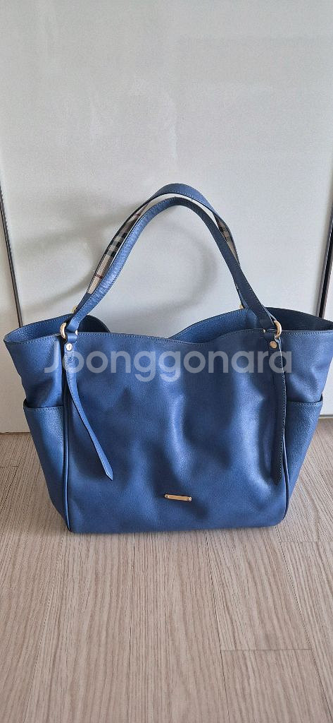 버버리 정품 가죽숄더 토드백--0