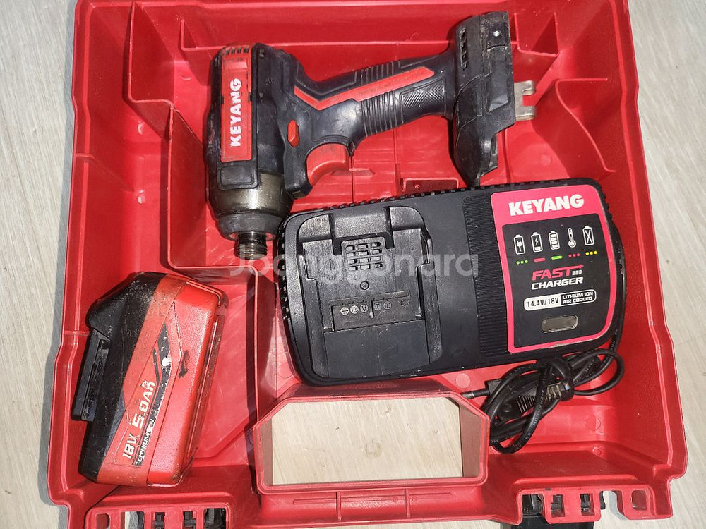 계양 20V 브러쉬리스 충전 임팩 드라이버 드릴 세트 (속도 조절 가능)--0