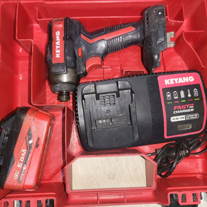 계양 20V 브러쉬리스 충전 임팩 드라이버 드릴 세트 (속도 조절 가능)
