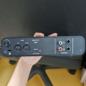 모투 M2 오디오 인터페이스