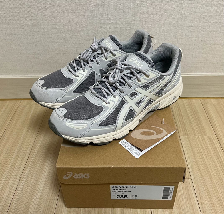 [285] 아식스 젤 벤쳐 6 SPS 클레이 그레이 크림--1