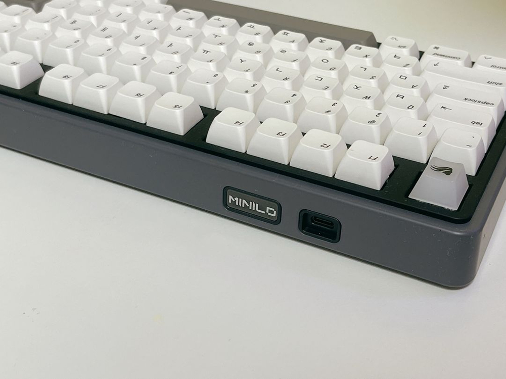 (상태S급)바밀로 기계식 FPS 키보드 +키캡추가 이미지