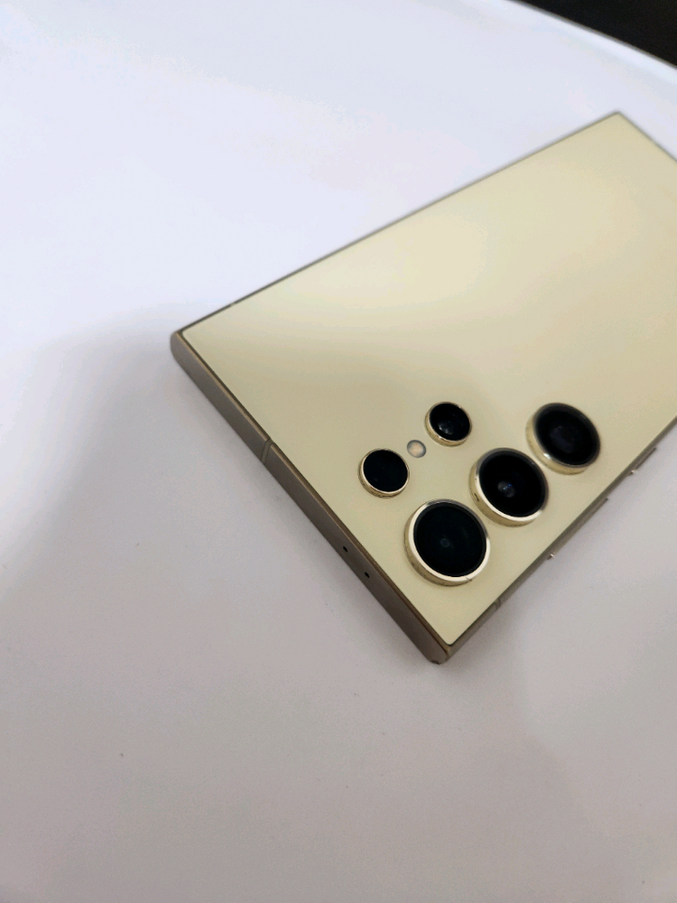 갤럭시 S24울트라 512기가 S급 이미지