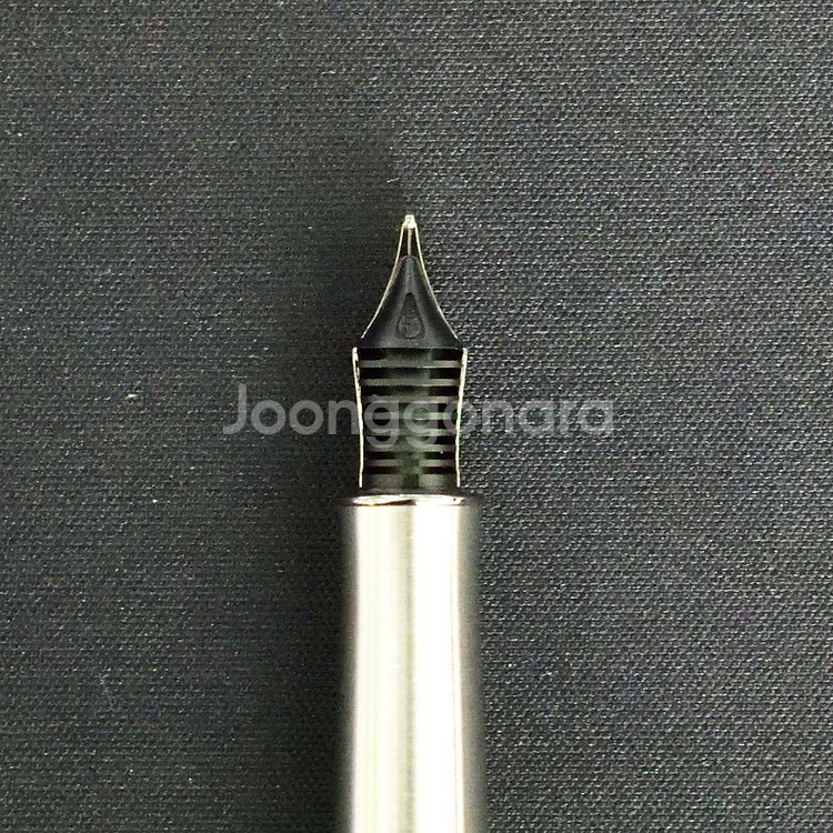 파카 뉴소네트 치즐 매트 블랙 18K 만년필--2