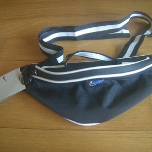 나이키 헤리티지레트로힙색 /아디다스 노스페이스 러닝조깅헬스요가배낭자전거 캠핑등산낚시 조던 녹타acg 아이폰 애플