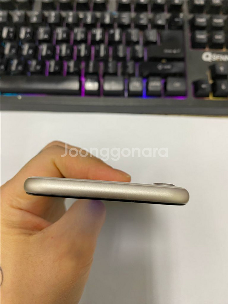 아이폰SE3 스타라이트 A급 128GB 배터리성능100%--3