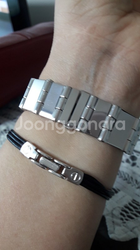 정품구찌여성시계--2