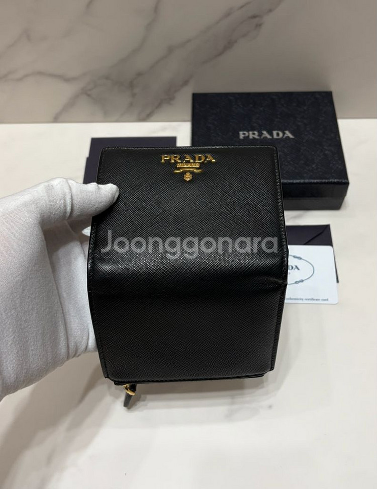 [정품] 프라다 사피아노 반지갑 블랙--5