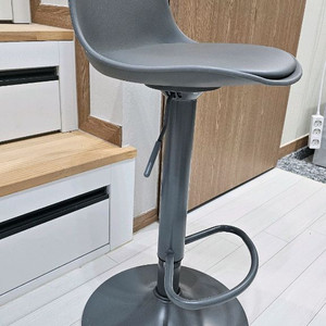 아일랜드 식탁의자2개