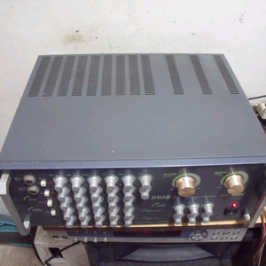 4채널노래방앰프