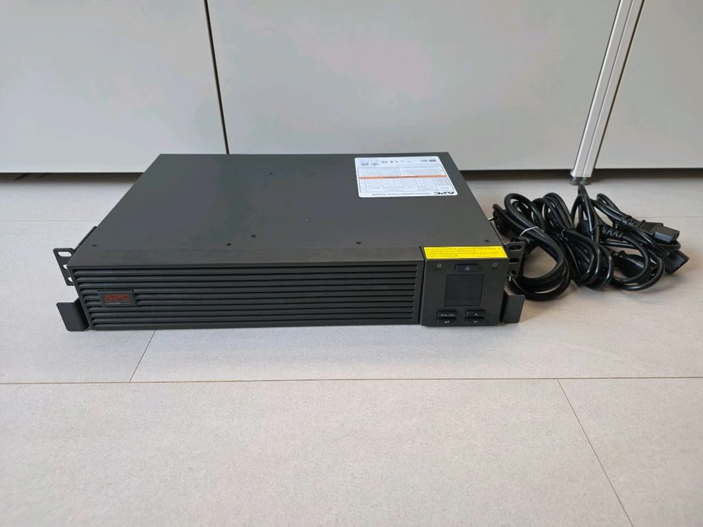 apc ups srv1kri-e 이중변환 온라인 1000va 2u 랙타입 - 안심되는 중고거래