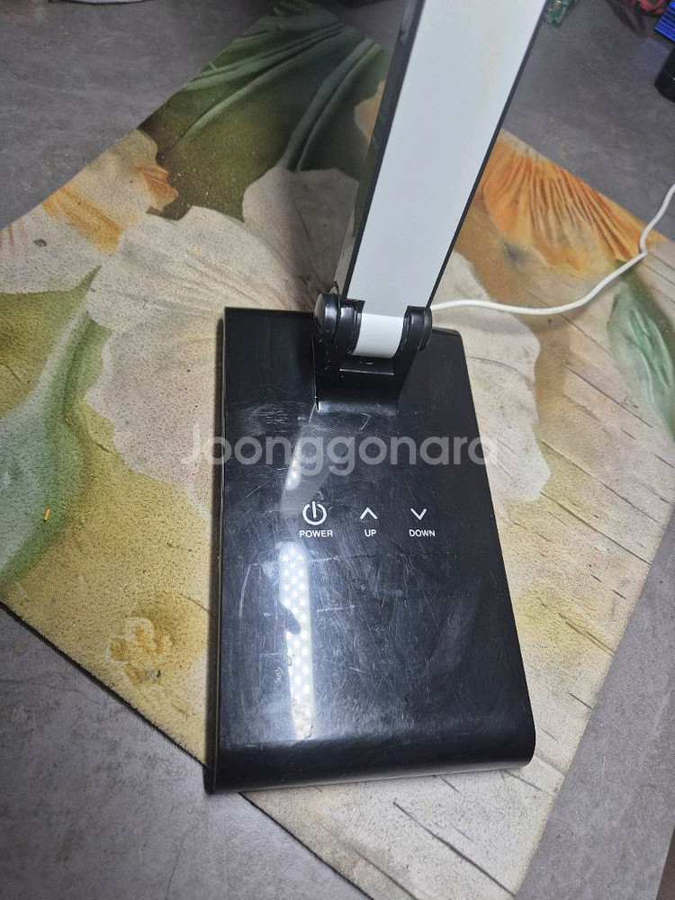 슬립 LED 스텐드 깨끗하고 작동잘됩니다--4