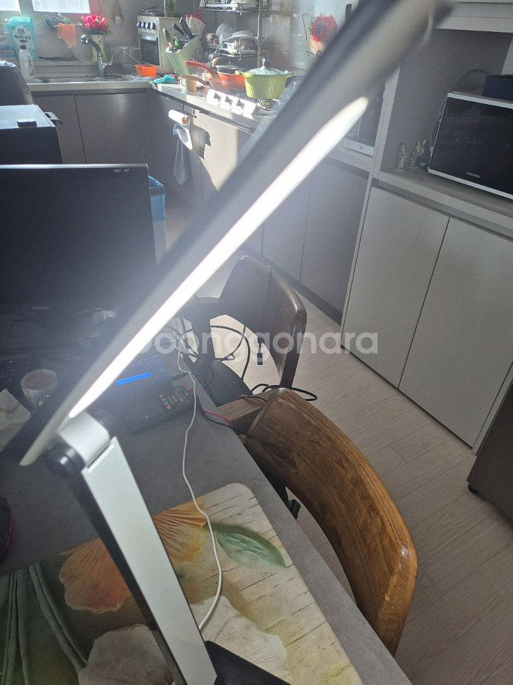 슬립 LED 스텐드 깨끗하고 작동잘됩니다--5