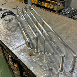 스테인리스 옷가게 매장용 벽행거