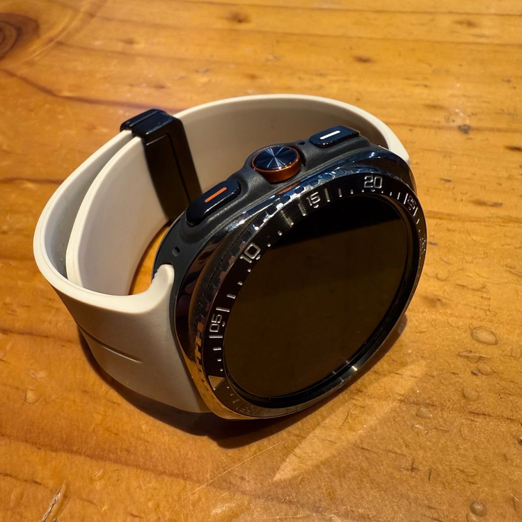 갤럭시워치 울트라 자급제 티타늄실버 47mm 판매합니다.--3