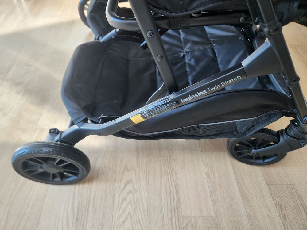 잉글레시나 트윈 쌍둥이 유모차 미사용 이미지