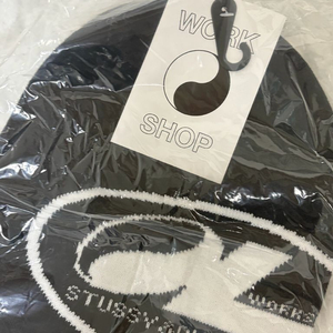 스투시 아워레가시 비니