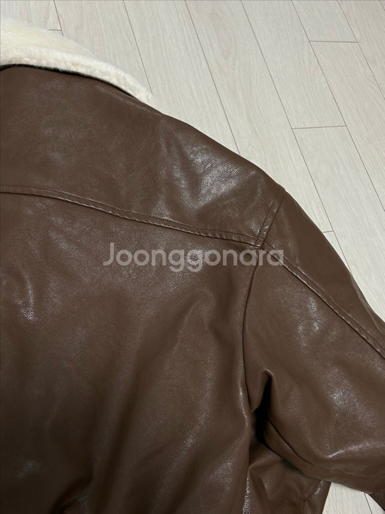 블랙업 퍼 안감 가죽 점퍼 자켓--5