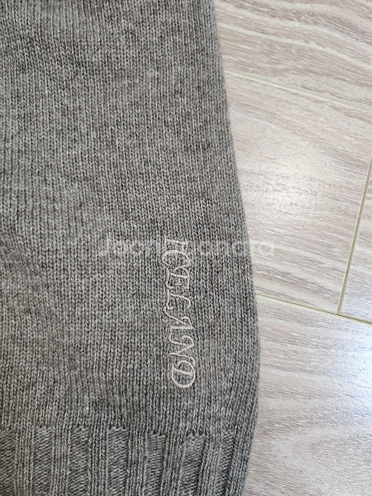 씨에로 니트 터틀넥 스웨터과 겨울바지 프리사이즈--1