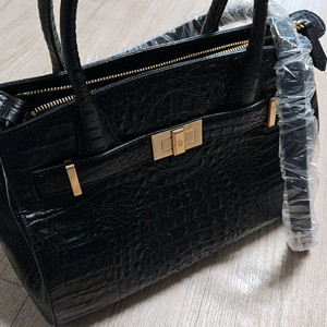블랙 악어 패턴 인조가죽 핸드백