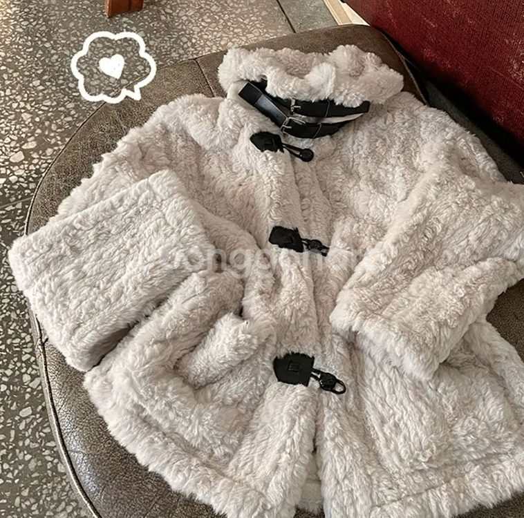 베이지 퍼 뽀글이 점퍼 자켓--0