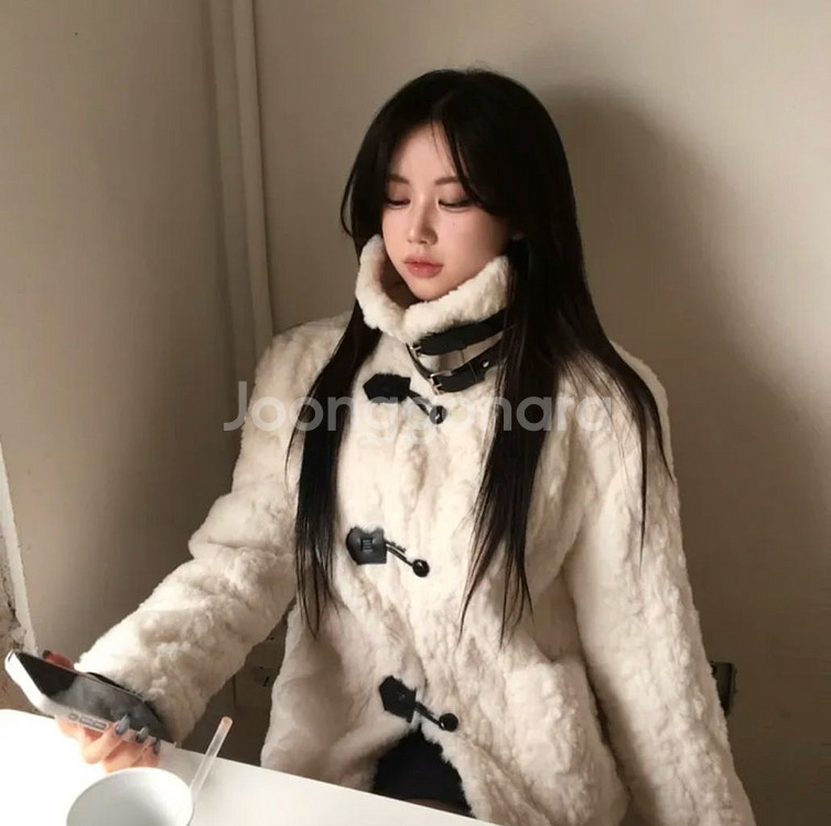 베이지 퍼 뽀글이 점퍼 자켓--2