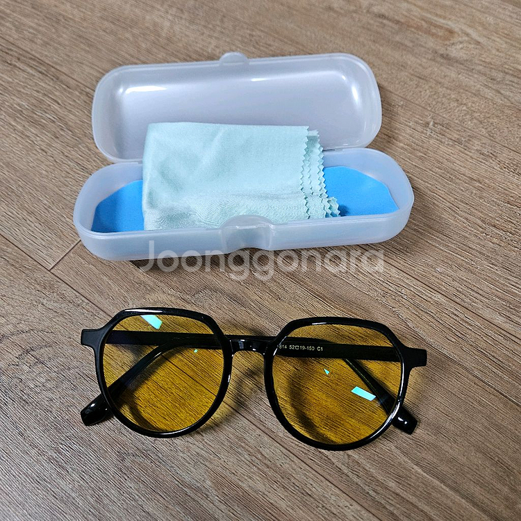 블루라이트차단 + 코팅 안경 팝니다(안경점 구매)--1
