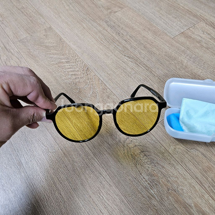 블루라이트차단 + 코팅 안경 팝니다(안경점 구매)--2